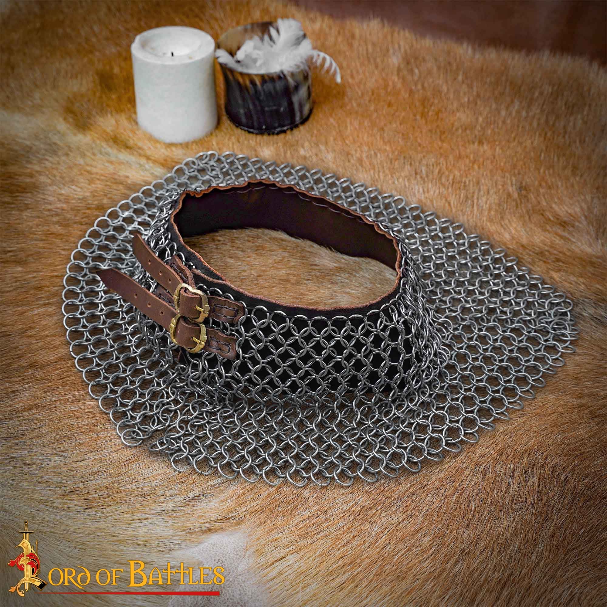 Cota de Malla Medieval - Anillos de Alta Resistencia a la Tracción con Adornos de Cuero - 9mm 16 Gauge Protección para el Cuello