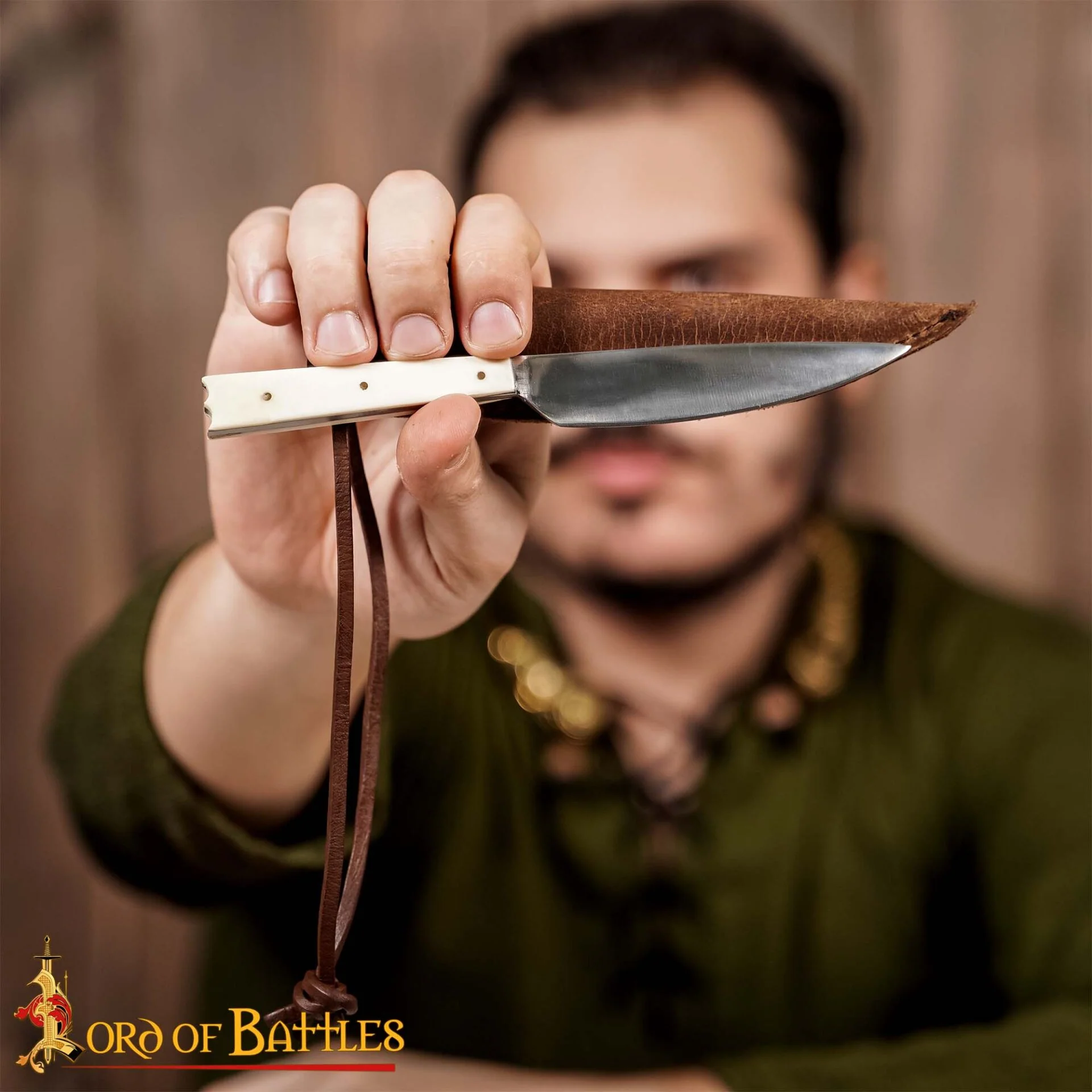 Cuchillo Artesanal de Acero Inoxidable con Mango de Hueso - Image 5