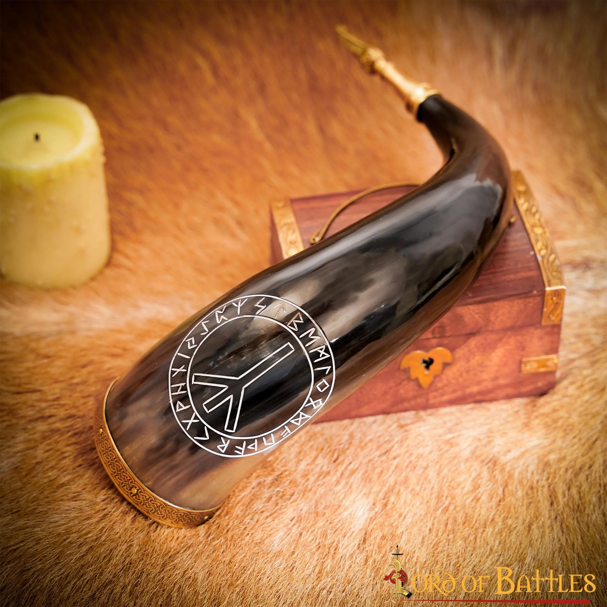 Cuerno Vikingo con Runa Algiz - Borde y Punta de Latón - Image 7