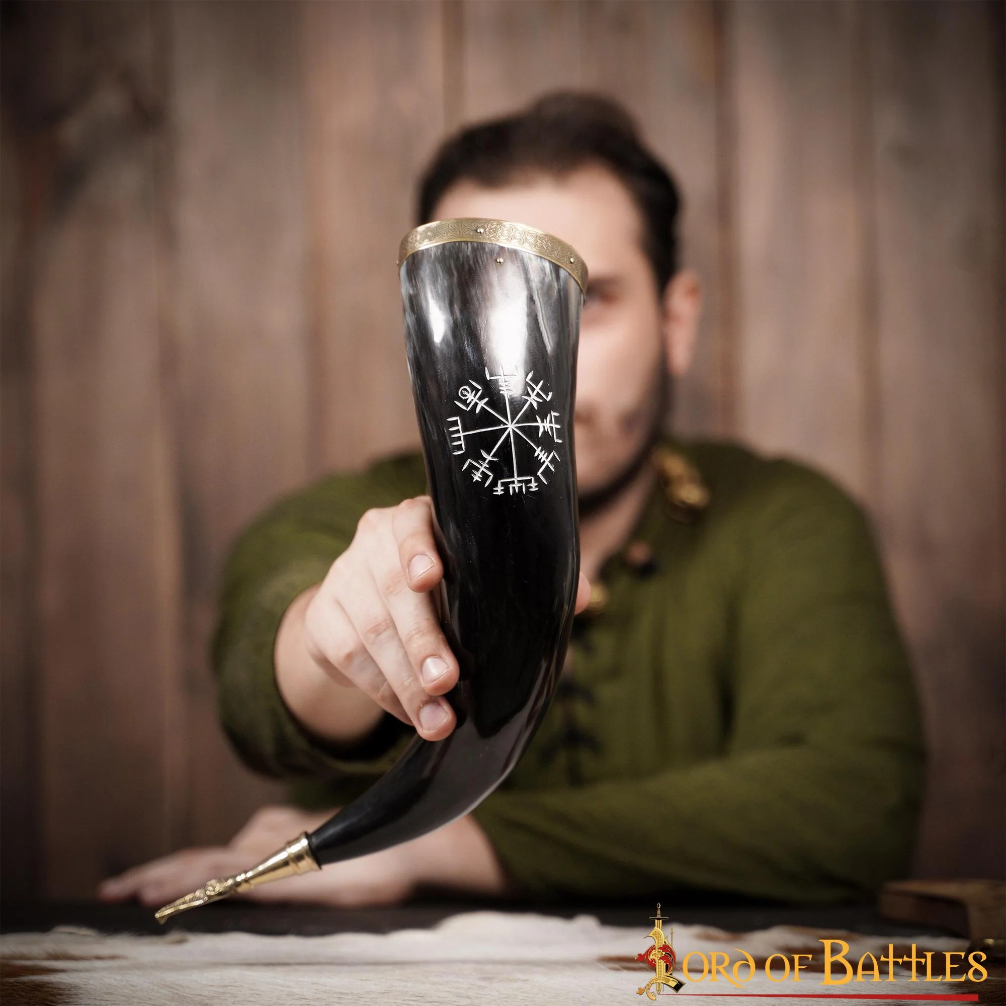 Cuerno Vikingo para Beber - Vegvísir y Latón - Image 14