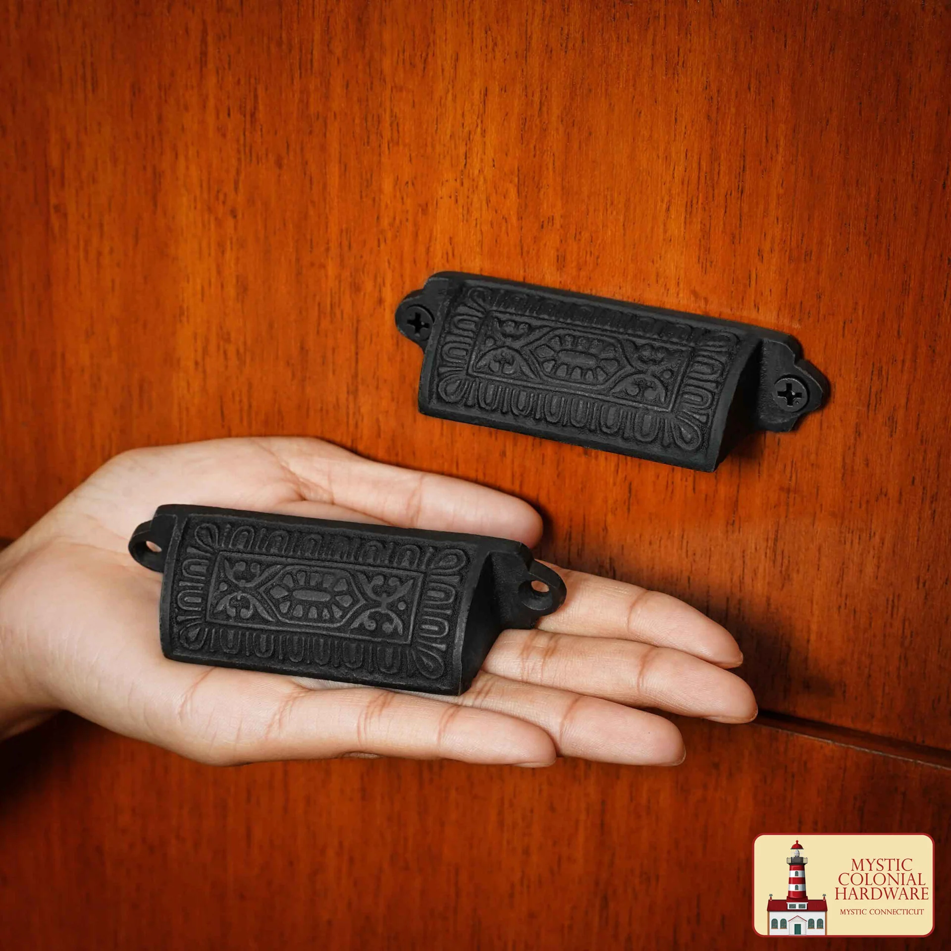 Juego de 4 Tiradores de Hierro Fundido Rústico: Ideal para Ambientes Victorianos, Coloniales, Retro, Steampunk, Góticos, Barrocos y Medievales, (9.3x2.2) Cm - Image 2
