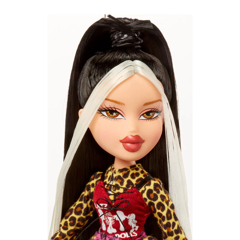Muñeca Jade Stylin + Camiseta Bratz - Image 5