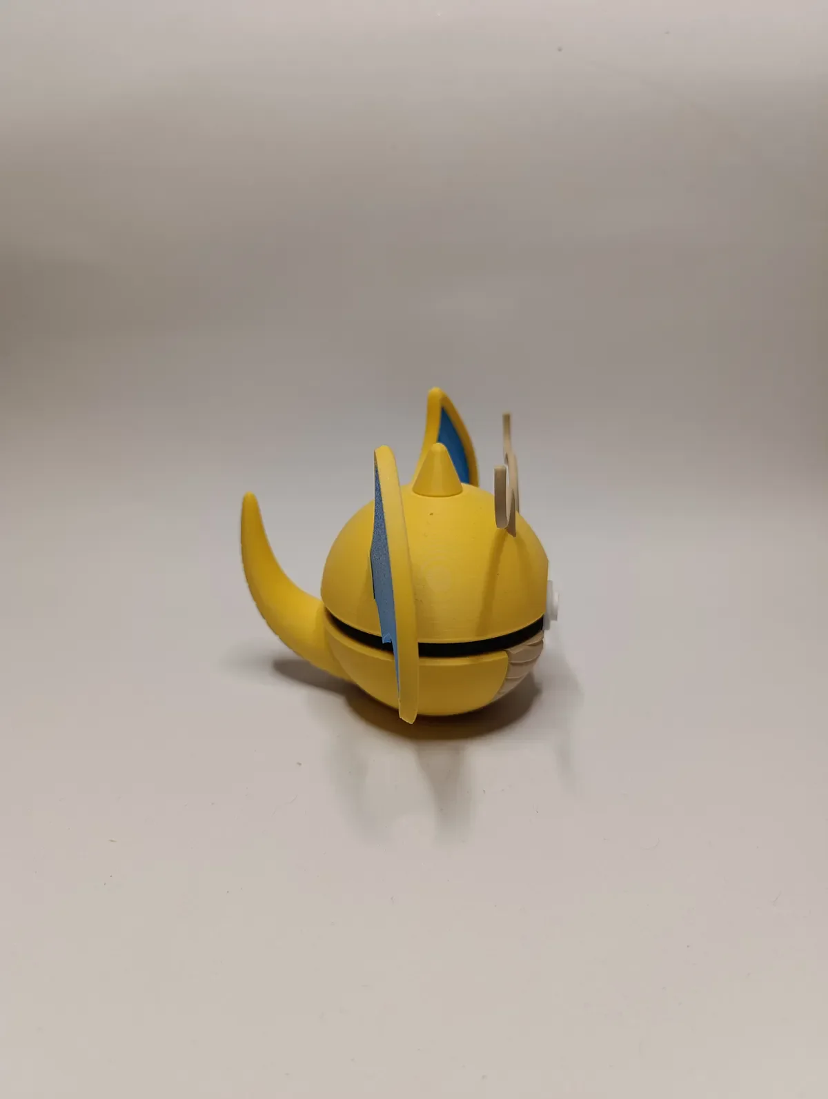 Poké Ball Dragonite Coleccionable de Alta Calidad - Image 2