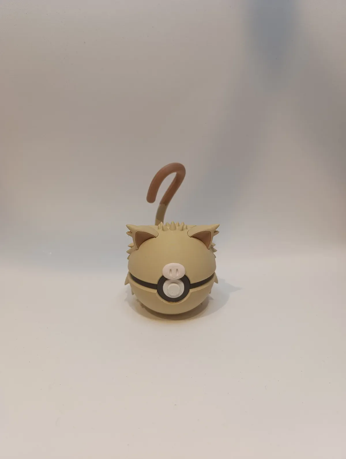 Poké Ball Mankey | Réplica Coleccionable Premium
