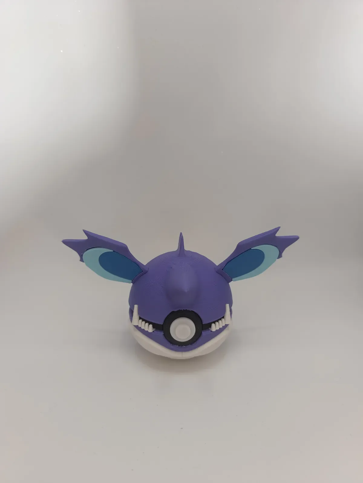 Poké Ball Nidoking Réplica Coleccionable