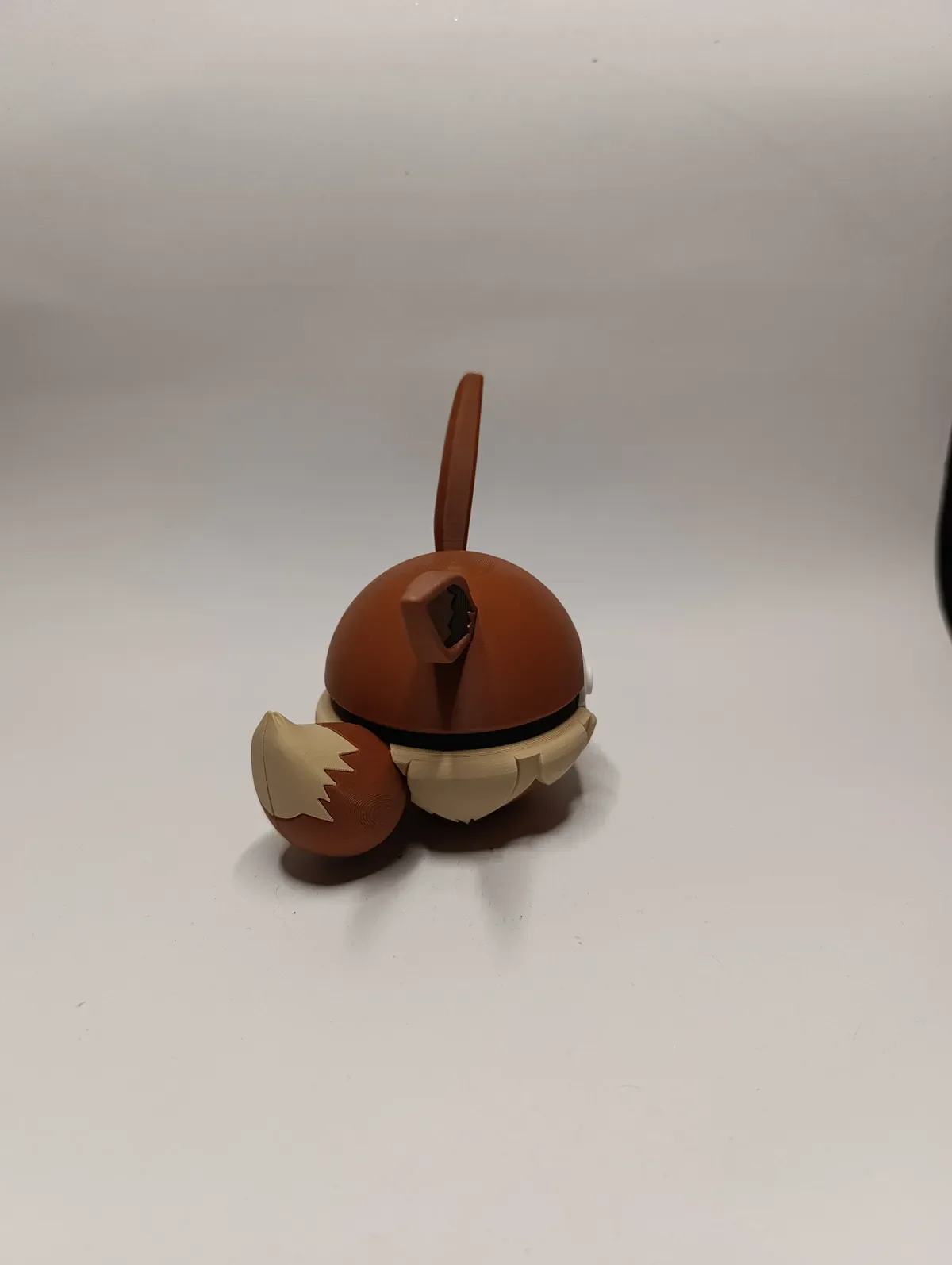 Poké Ball Eevee Réplica Coleccionable - Image 2