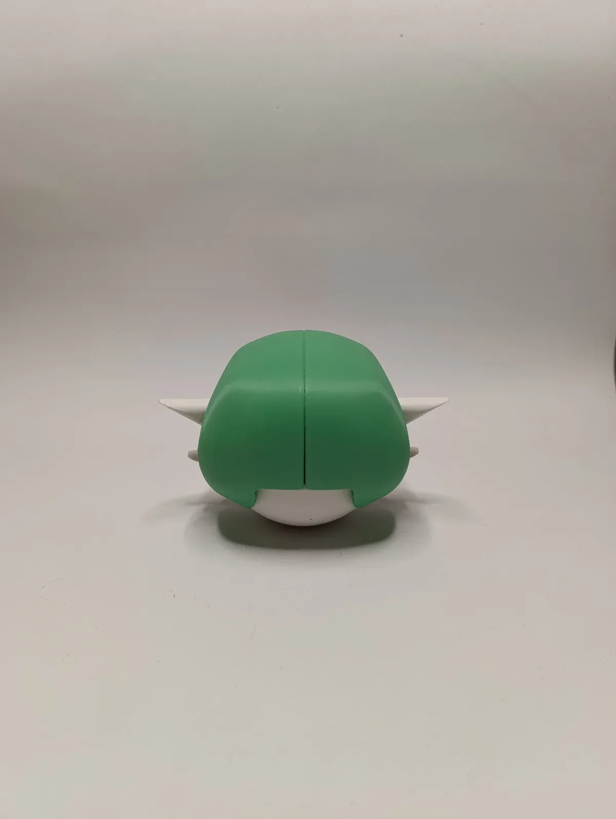 Poké Ball Gardevoir Réplica Coleccionable - Image 3