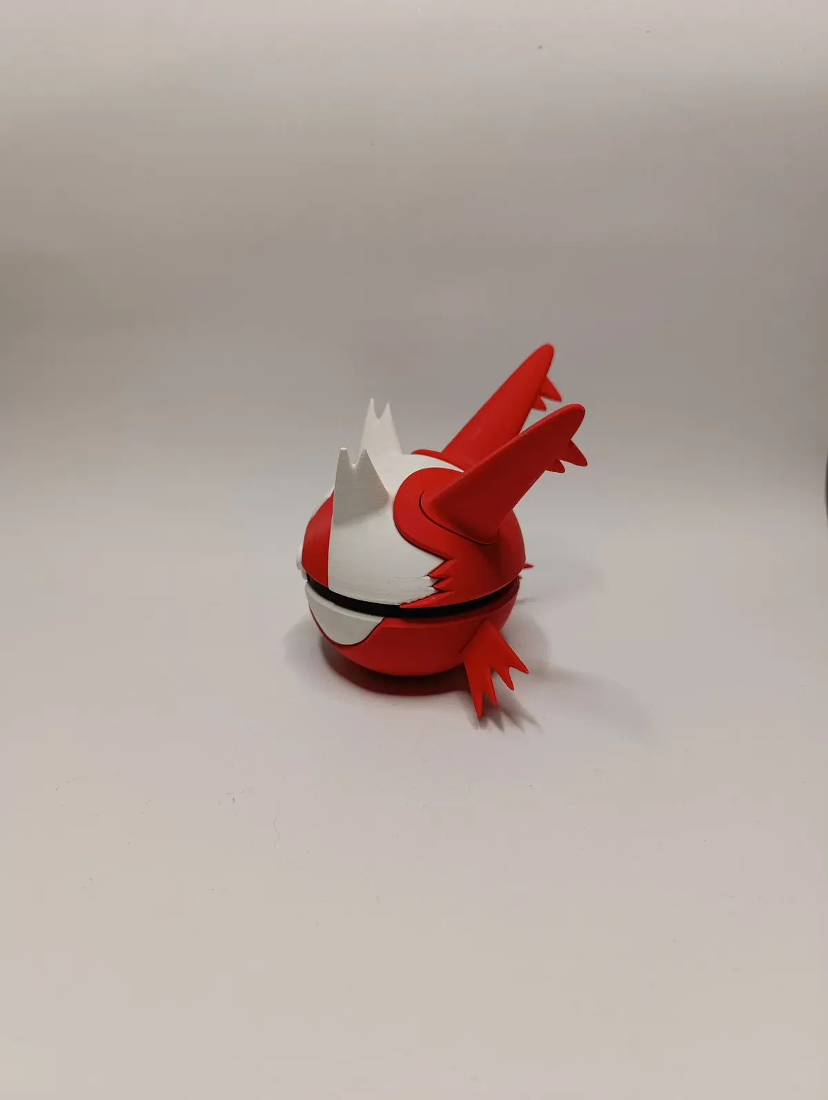 Poké Ball Latias Réplica Coleccionable - Image 4