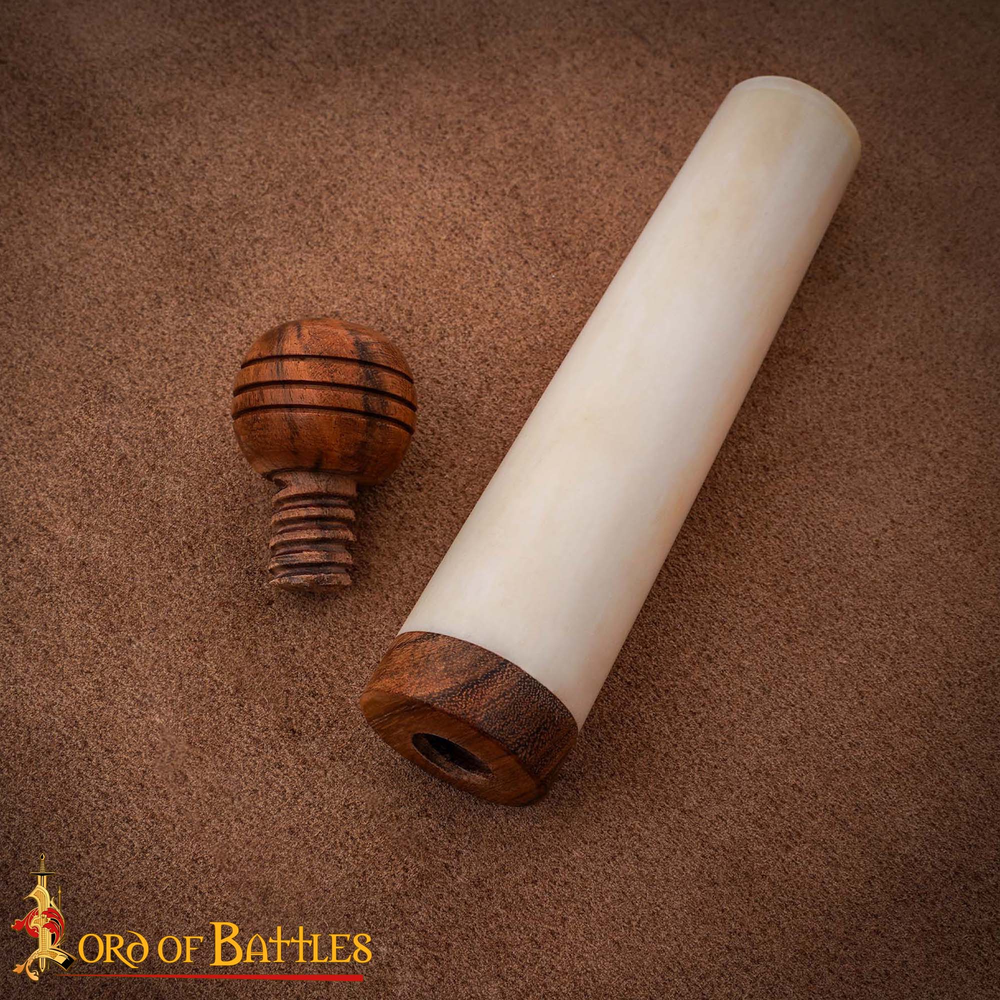 Porta Agujas Medieval de Hueso de Buey con Tapa de Madera - Tubo de Almacenaje Artesanal - Image 16
