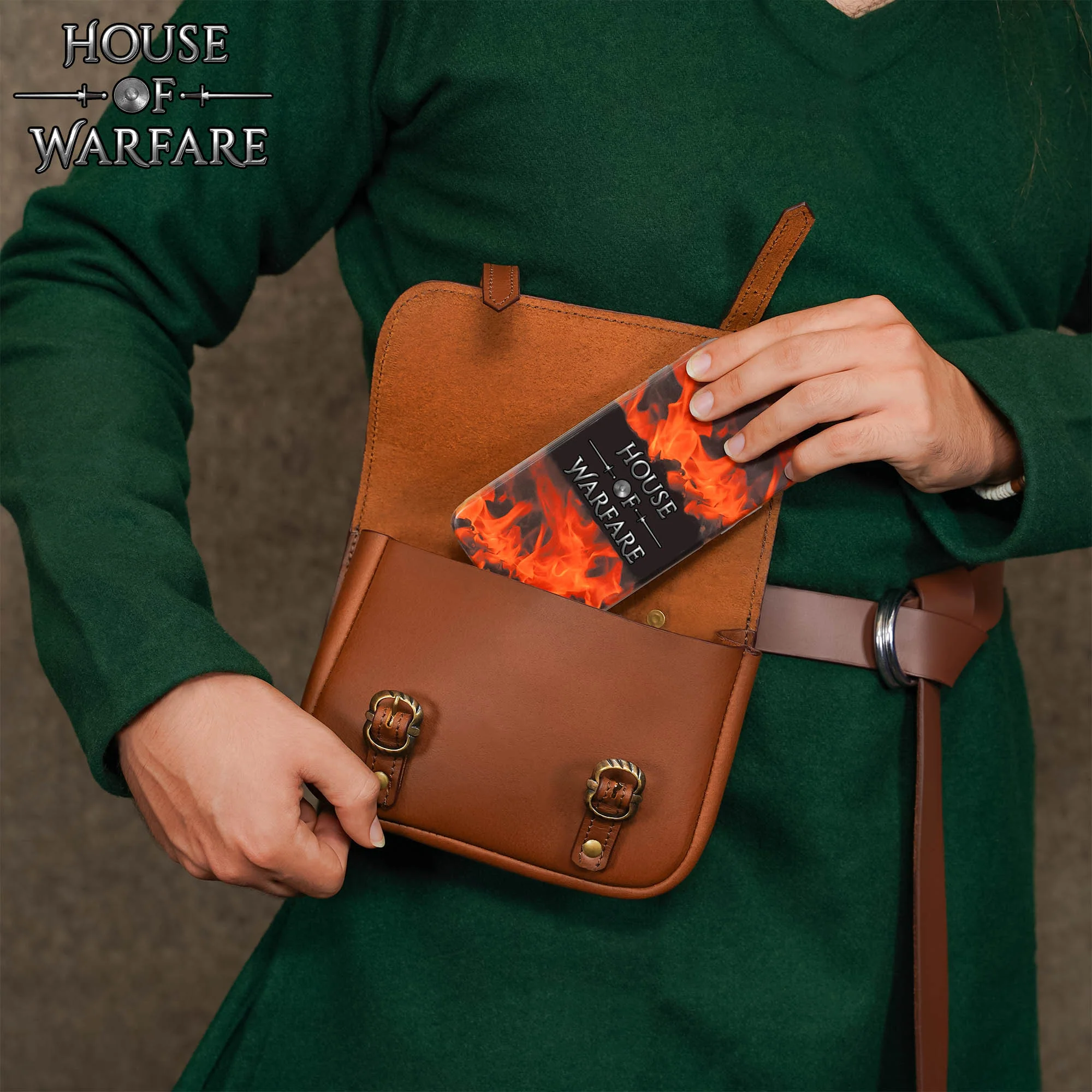 Riñonera Grande de Cuero Marrón Mercante - Bolsa Medieval con Hebillas Dobles de Latón - Image 12