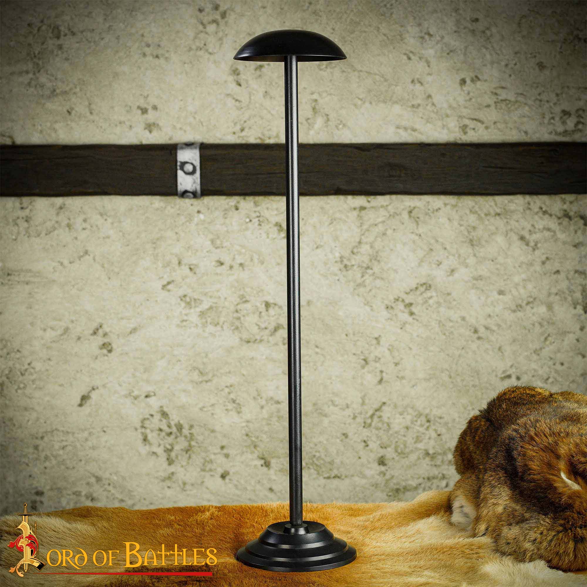 Soporte de Casco de Hierro Hecho a Mano de 25" de Altura para Cascos con o sin Aventail