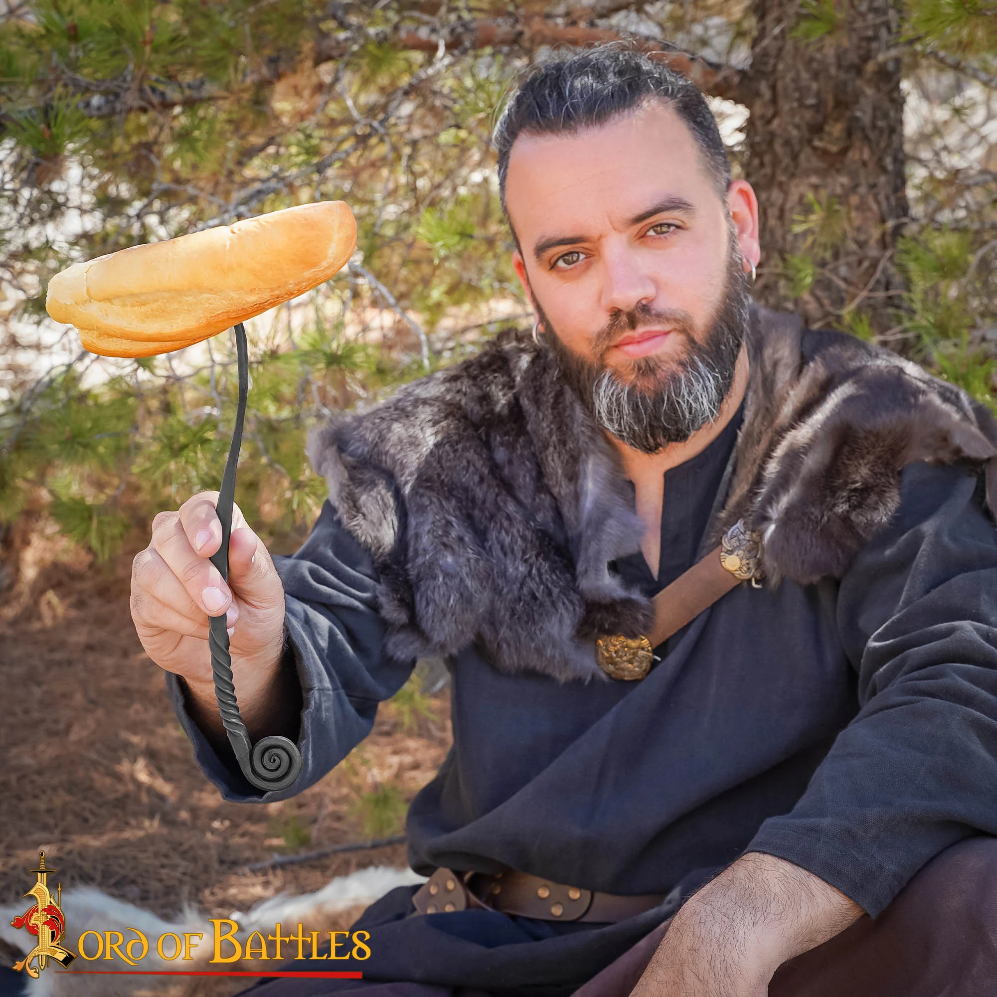 Viking Tenedor de Hierro Forjado a Mano para Ollas - Mango Retorcido Herramienta para Cocinar y Servir a Fuego Abierto - Image 13